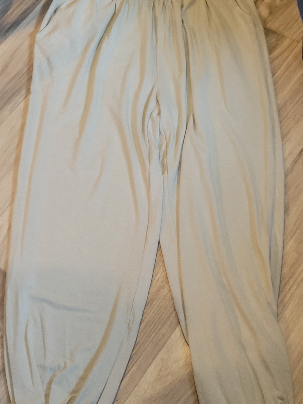 Zenana Outfitters Men's Light Beige Jogger Sweatpants